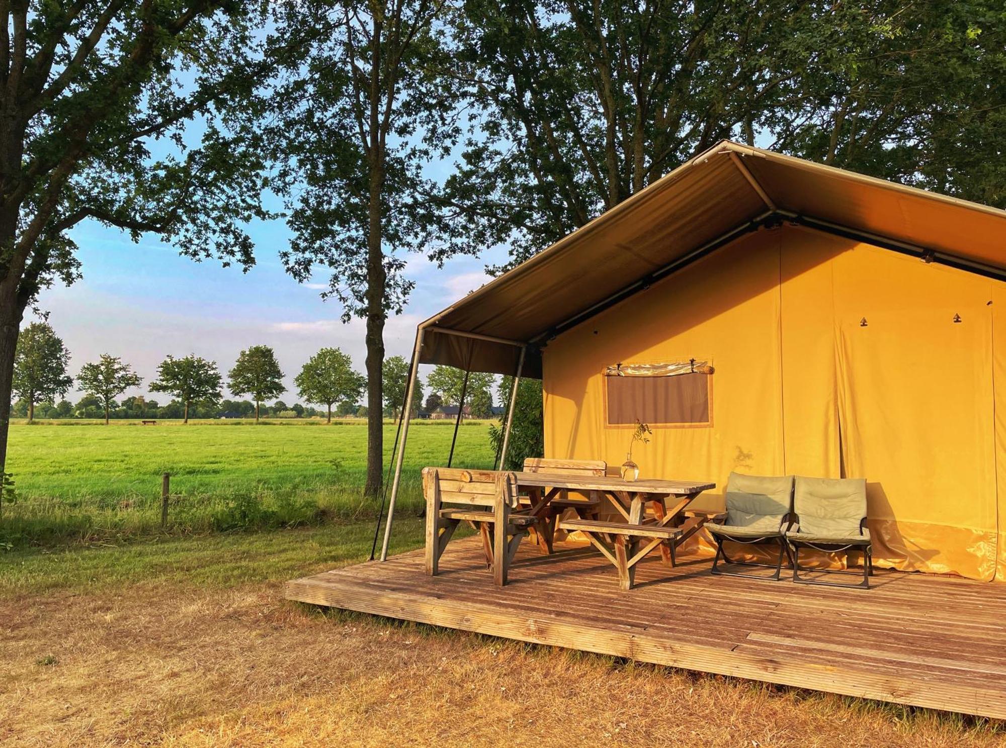 Uylkenshof Safaritenten En Natuurhuisjes Епе Екстериор снимка